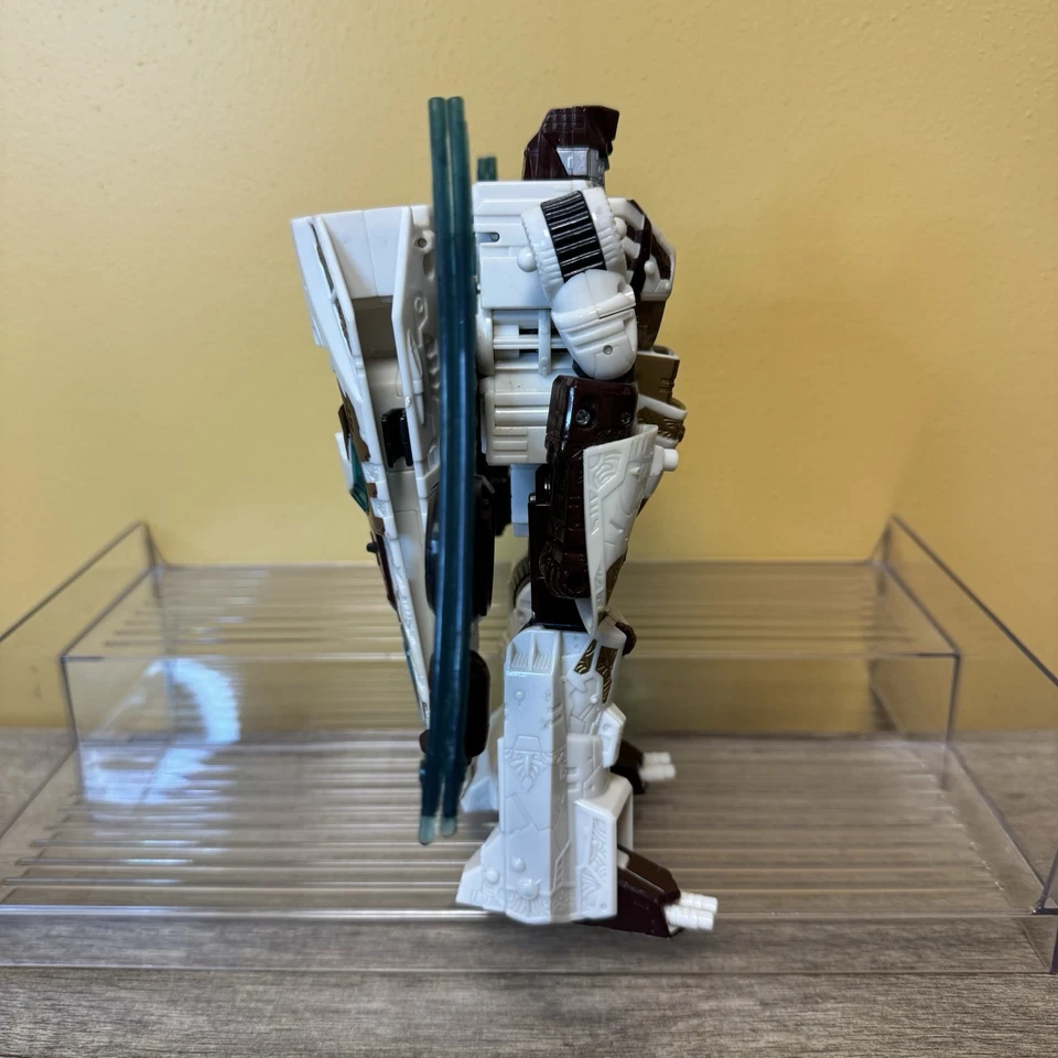 Vintage 2004 Hasbro Transformers: Cybertron Universe Vector Prime Action Figure - Image 4 of 4