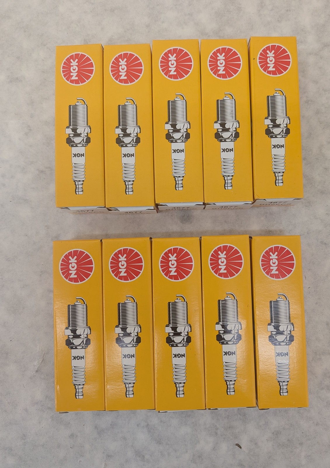 Pack of 10 NGK BR9ECS 4677 Spark Plugs 