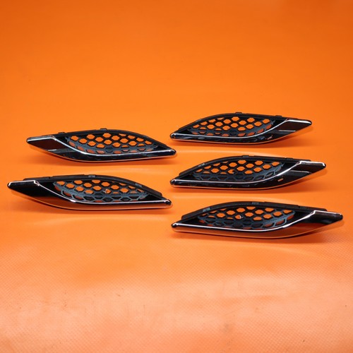 Maserati Ghibli 2014-2017 Fender grille P/N 670028906 Photo - $224