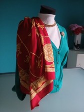 "VERSACE" Foulard, vintage, 84 x 84 cm, colore rosso e giallo, poliestere.