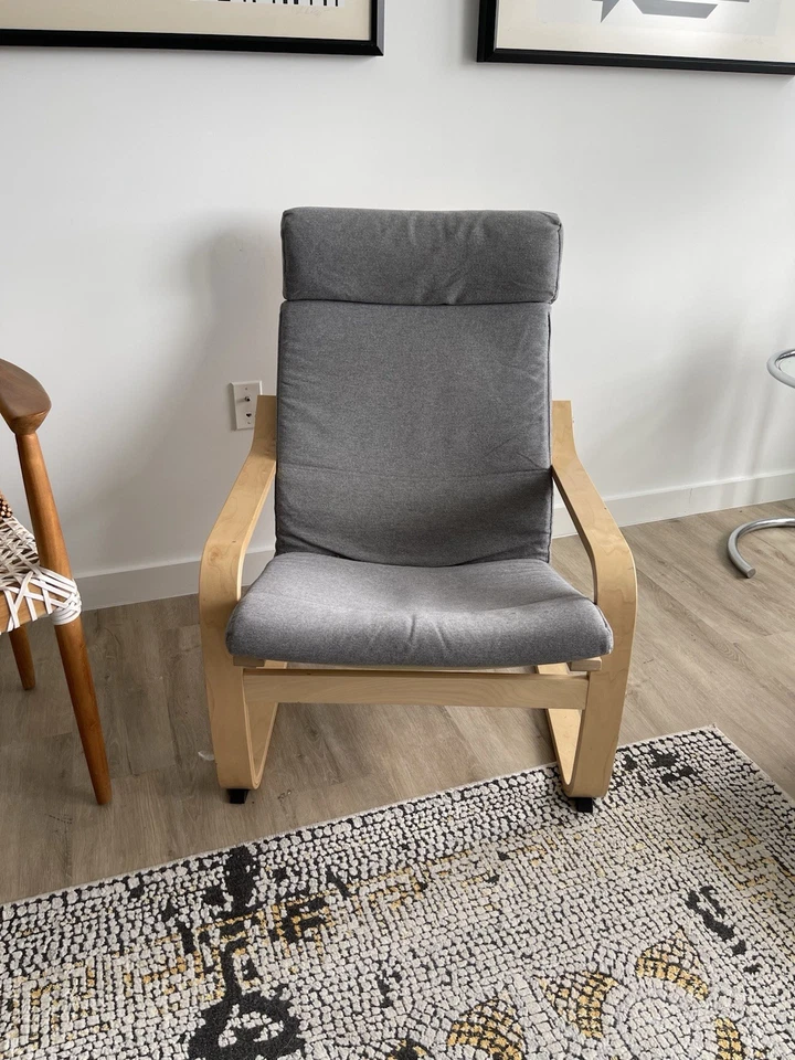 Silla IKEA Poang gris y abedul Foto 3 de 4