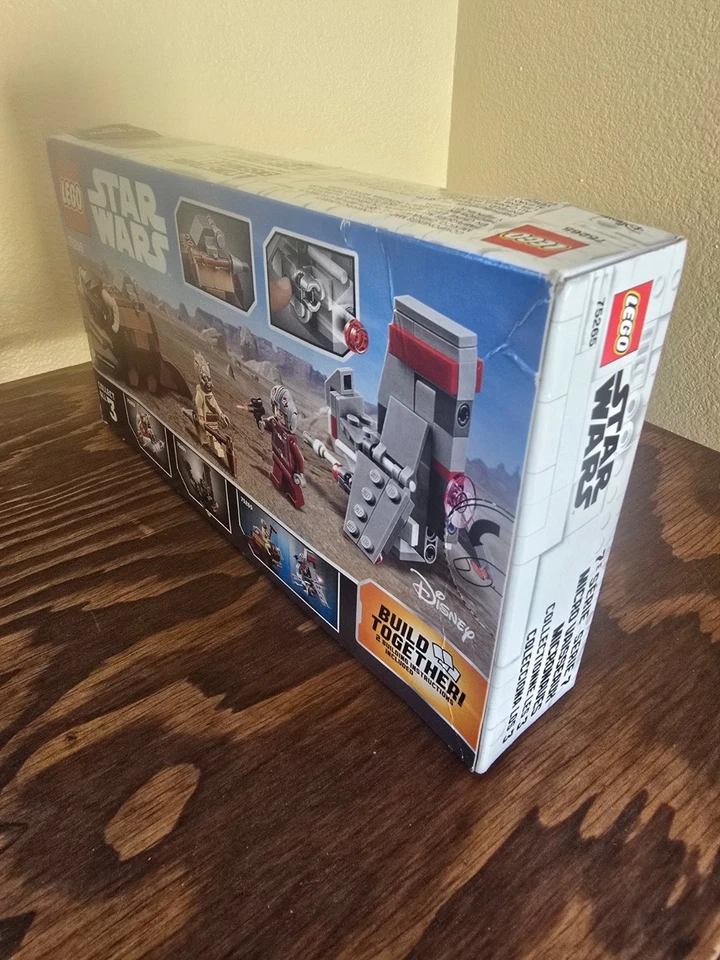 LEGO Star Wars: T-16 Skyhopper vs Bantha Microfighters (75265) - Image 4 of 4