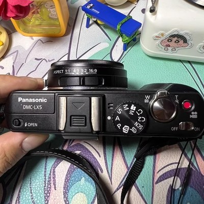 Panasonic LUMIX DMC-LX5 Digital Camera 10.1 MP 3.8x Zoom with