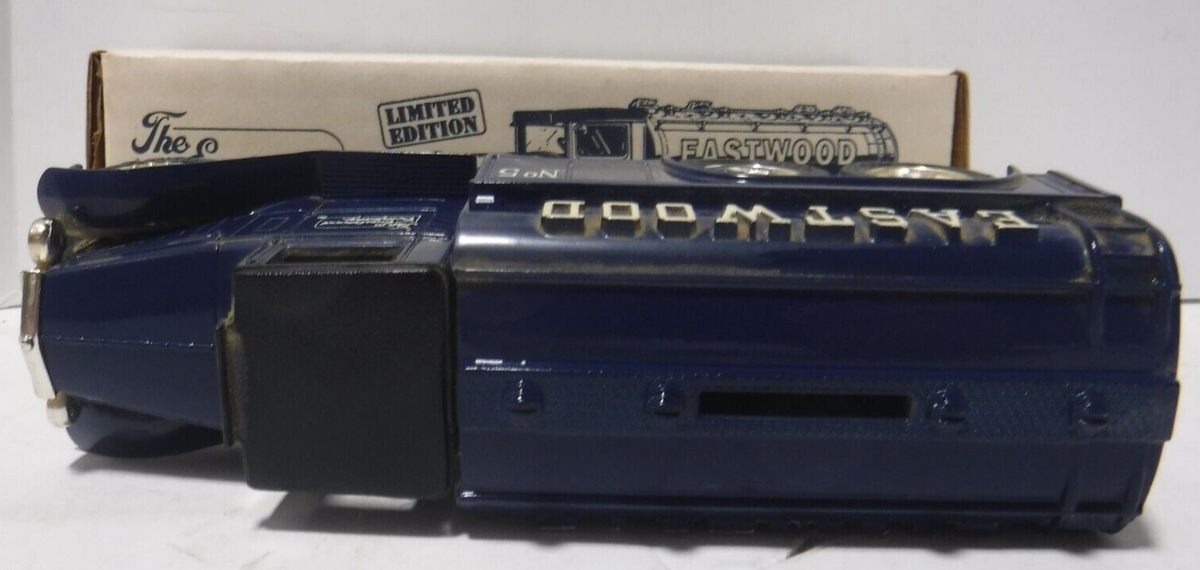 1930 Diamond T Tanker Truck Coin Bank Eastwood 1:25