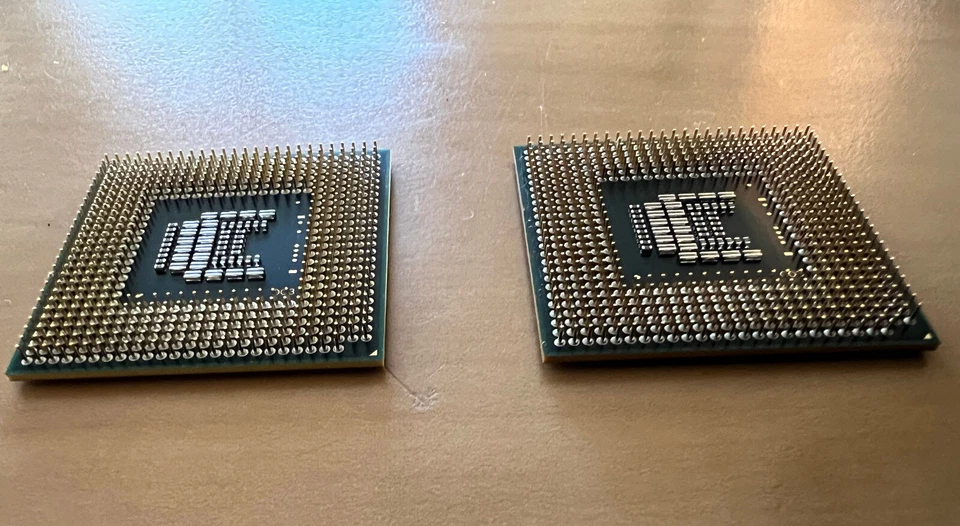 Intel Core 2 Duo T8300 - SLAYQ - 2,40 GHz - Photo 3/4