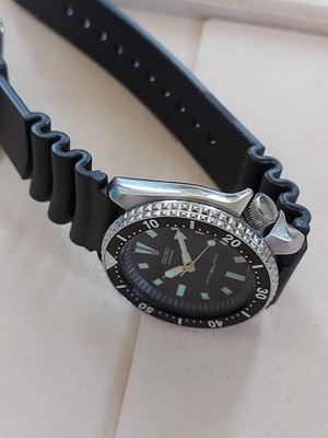 AUTHENTIC SEIKO 7002-7001 Blk DIAL AUTOMATIC ORIGINAL PATINA 