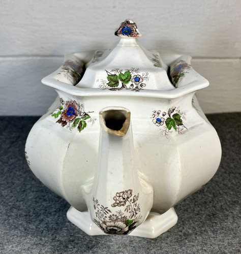 Antique Ironstone Teapot (The Packwood House Museum) - Picture 4 of 8