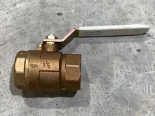 ULTRA PURE 1 1/2" FULL PORT BALL VALVE 600 WOG  New