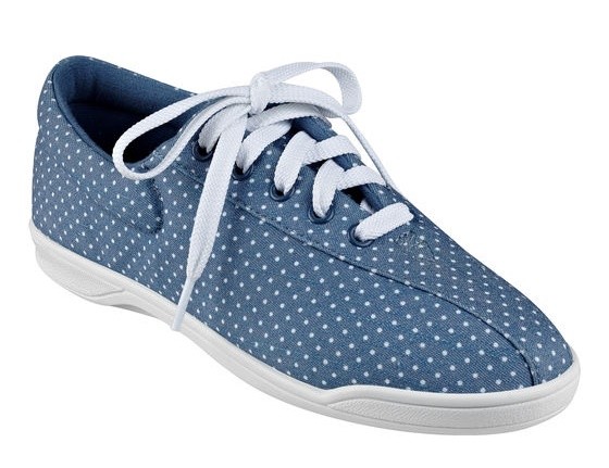 easy spirit canvas shoes