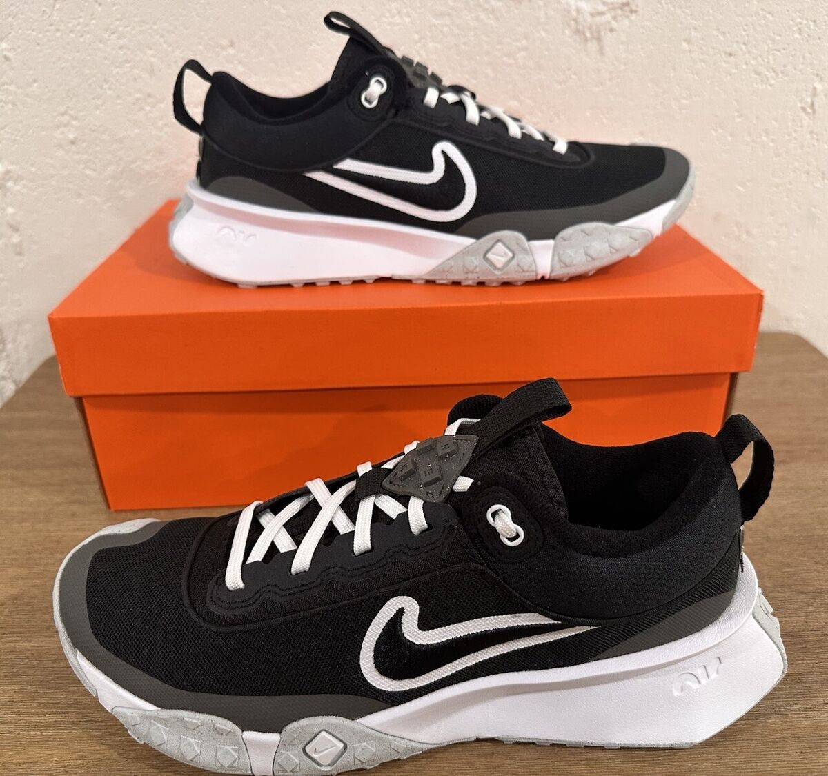 Nike Air Diamond Varsity Turf Baseball Shoes Black White Nike Air Diamond Varsity Turf Baseball Shoes Black White