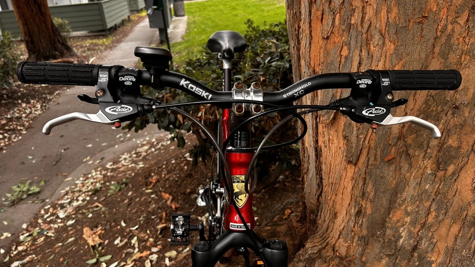 Ironhorse Hollowpoint Sport Full Suspension 2003 MTB 18” Frame 27 Speed 26 Disc - Image 4 of 4