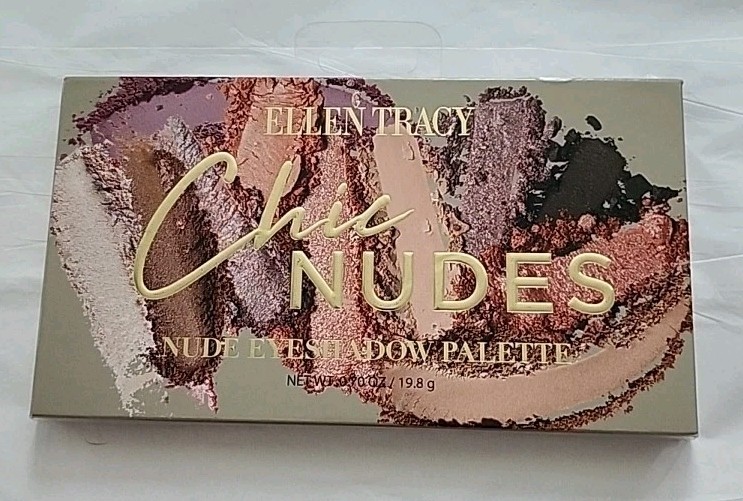 Ellen Tracy - CHIC NUDES - 18 Color Eyeshadow Palette - Matte & Shimmer Finish