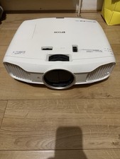 Epson EH-TW7200 Projector - 1678 hrs on its ORIGINAL LAMP