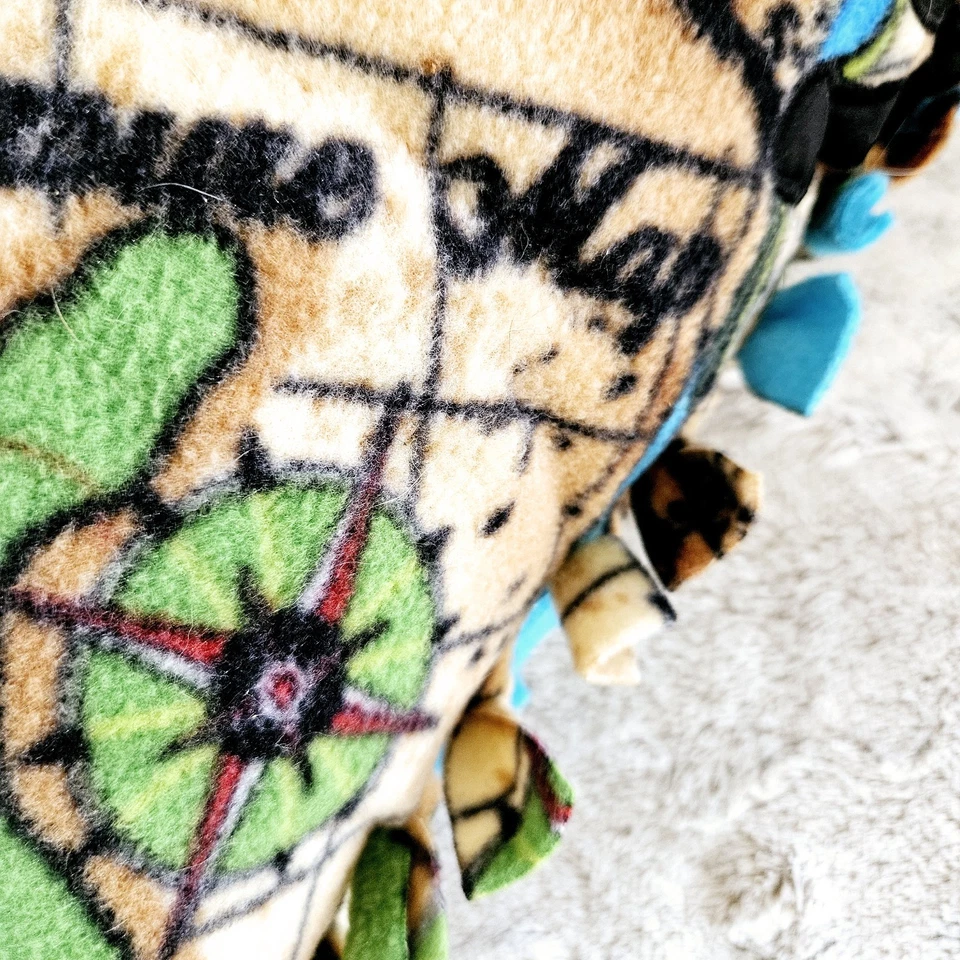 Almohada pirata polar para niños jóvenes calavera huesos cruzados hecha a mano 19" x 13" decoración regalo Foto 3 de 4