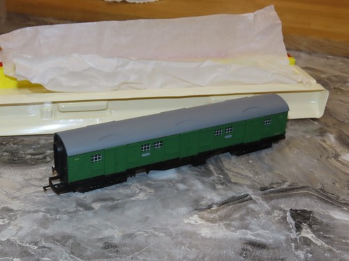 BV240: Hornby R4057A SR Malachite Green Bogie Luggage Van No. 2315 MIB | Zustand: New