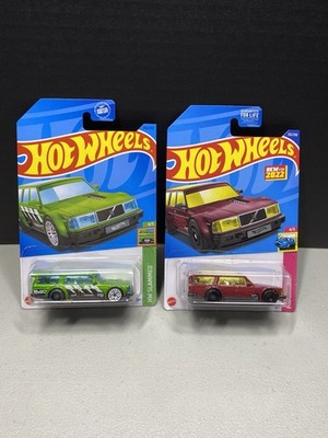LOT OF 2 HOT WHEELS VOLVO 240 DRIFT WAGON HW Slammed 245/250, HW Drift 232/250