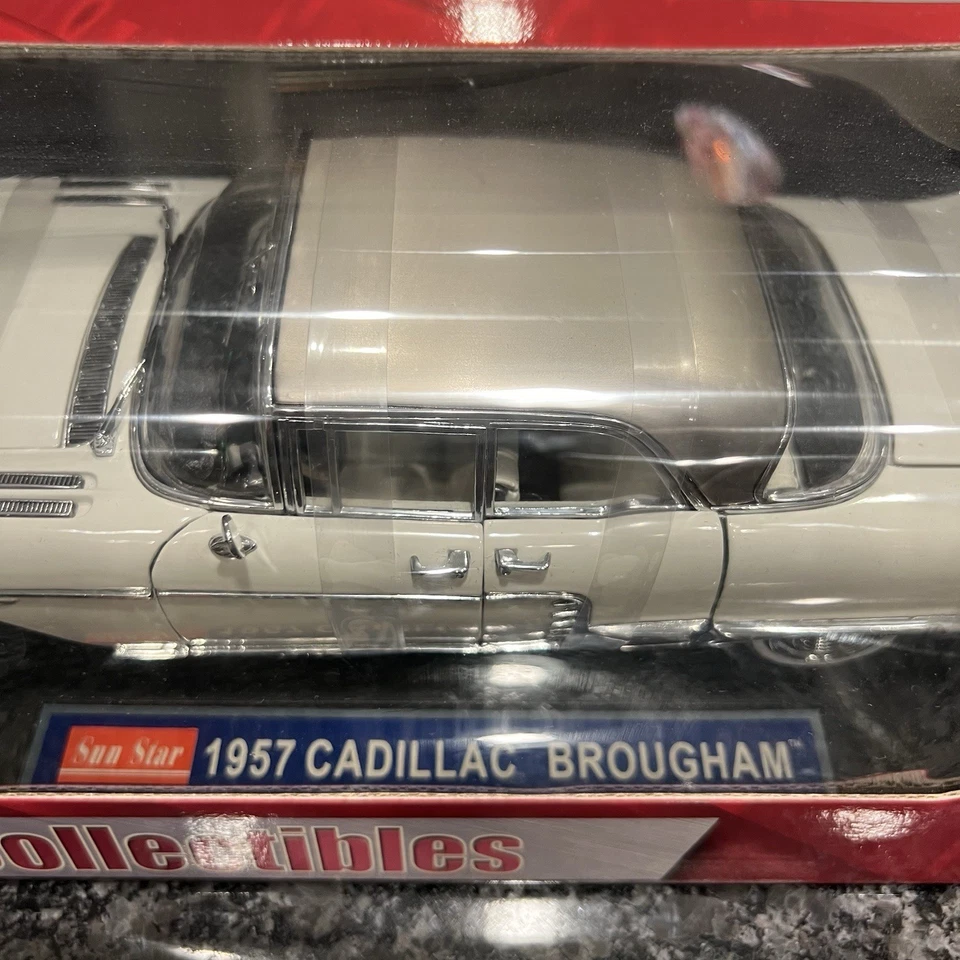 凯迪拉克 1957 年 Eldorado Brougham 1: 18 比例压铸太阳星白色金属 — 第 3/4 张图片