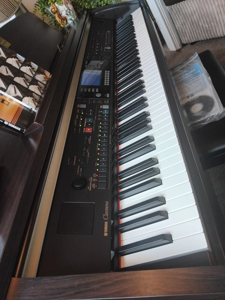 Yamaha Clavinova CVP-301 88-Key Digital Home Piano Brown 3 Pedals Bench, photo 3 of 5