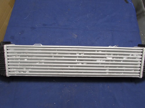 Mercedes W204 W212 C207 R172 Ladeluftkühler Original A2045000100 506-MS3H-922 - Bild 3 von 7