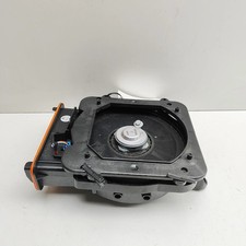 BMW X1 F48 Haut-parleur de caisson de basses côté droit 7927998 2022 33945344