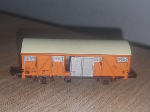Spur N Rivarossi 9308 Gedeckter Güterwagen orangefarben, ´Chiquita´ ohne OVP | Zustand: Gebraucht
