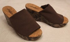 Lucky Brand Women's Brown Fabric Snake Embossed Cork Heel Sandal Heel 7.5