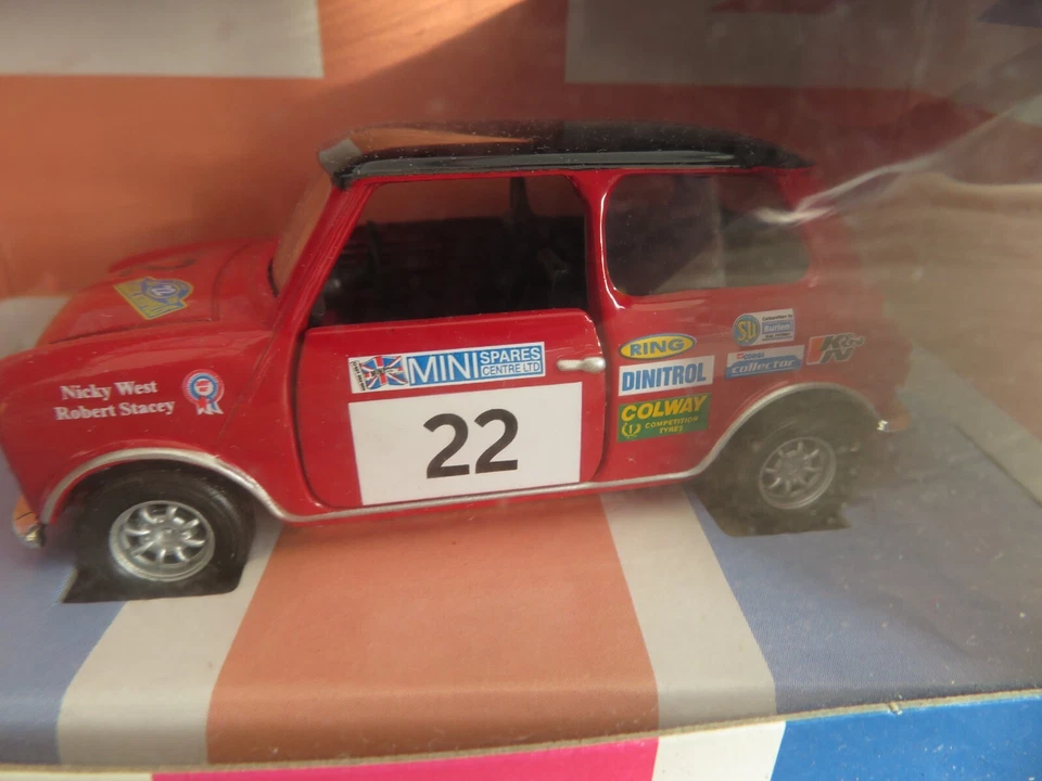 CORGI AUSTIN COOPER MINI (ACRÓPOLIS RALLY) SIN USAR, EN CAJA Foto 4 de 4