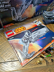 Used Lego 75096 Star Wars Sith Infiltrator 100% Complete with manual and box