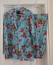 Vintage EUC Nick and Nora 100 Cotton Blue Strawberries Panama Set S