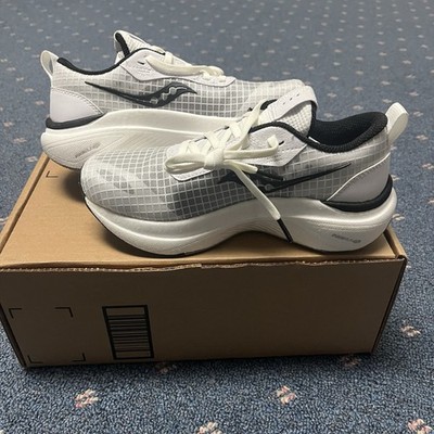 Saucony Women's Size 6 Freedom Crossport White/Black Trainers Running S10820-11