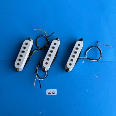 Squier Strat Affinity 2005 Used Replacement Part: Bridge Middle Neck Pickup Set