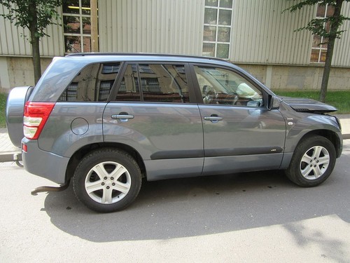 SUZUKI GRAND VITARA II JT Mittelkonsole Getrenkebehälter (143) - Bild 7 von 8