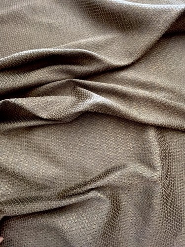 KANCHI DESIGNS "WAX/Dark Stone" Bronze jacquard-Sm hexagonal design-39.5"W x92"L - Picture 4 of 8