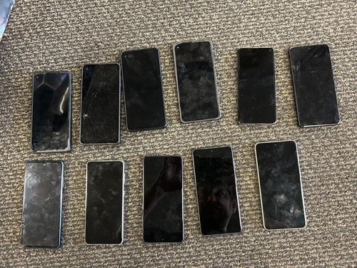(For Parts) Lot Of 11 Samsung phones- untested