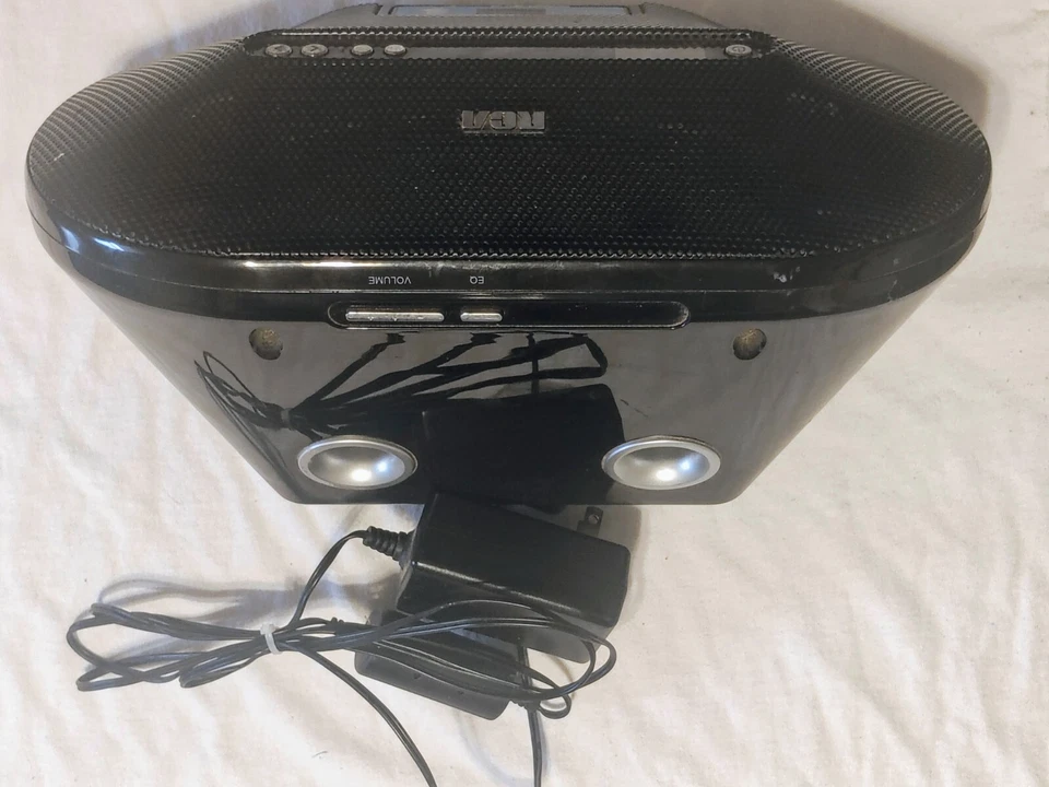 RCA Ri500-A Sound System With Universal Dock For iPod AM/FM Tested Works - Image 2 of 4