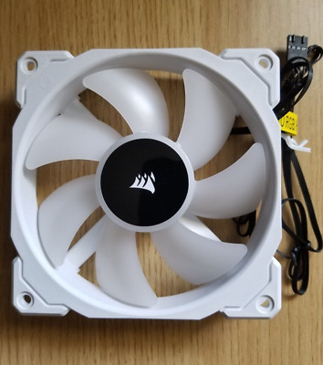 Corsair ML120 RGB 120mm PWM Fan 8 LED Series Fan iCue controlled White