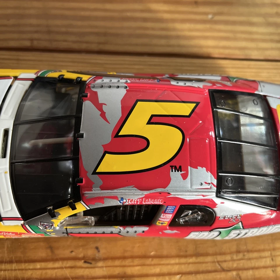 Terry Labonte #5 Kellogg's Corn Flakes 1998 Monte Carlo 1:24 NASCAR Car Action Foto 4 de 4