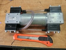 Vakuumpumpe Thomas. 4 Zylinder 24 Volt.