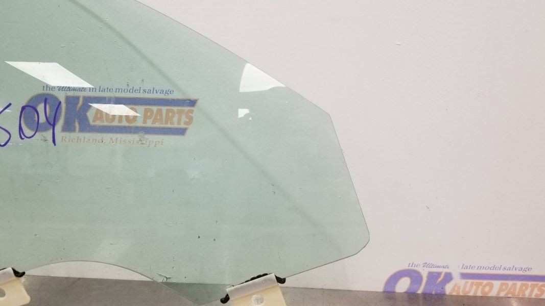 23 MASERATI GRECALE TROFEO DOOR WINDOW GLASS FRONT RIGHT PASSENGER LAMINATED