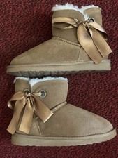 PAWZ By Bearpaw Amelia Youth Size 13 Hickory 220 Genuine Suede Ankle Boots