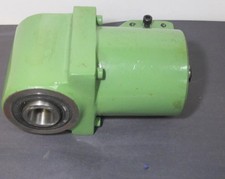 R8 Right Angle Horizontal Milling Head Head Only  New Freight Recovery