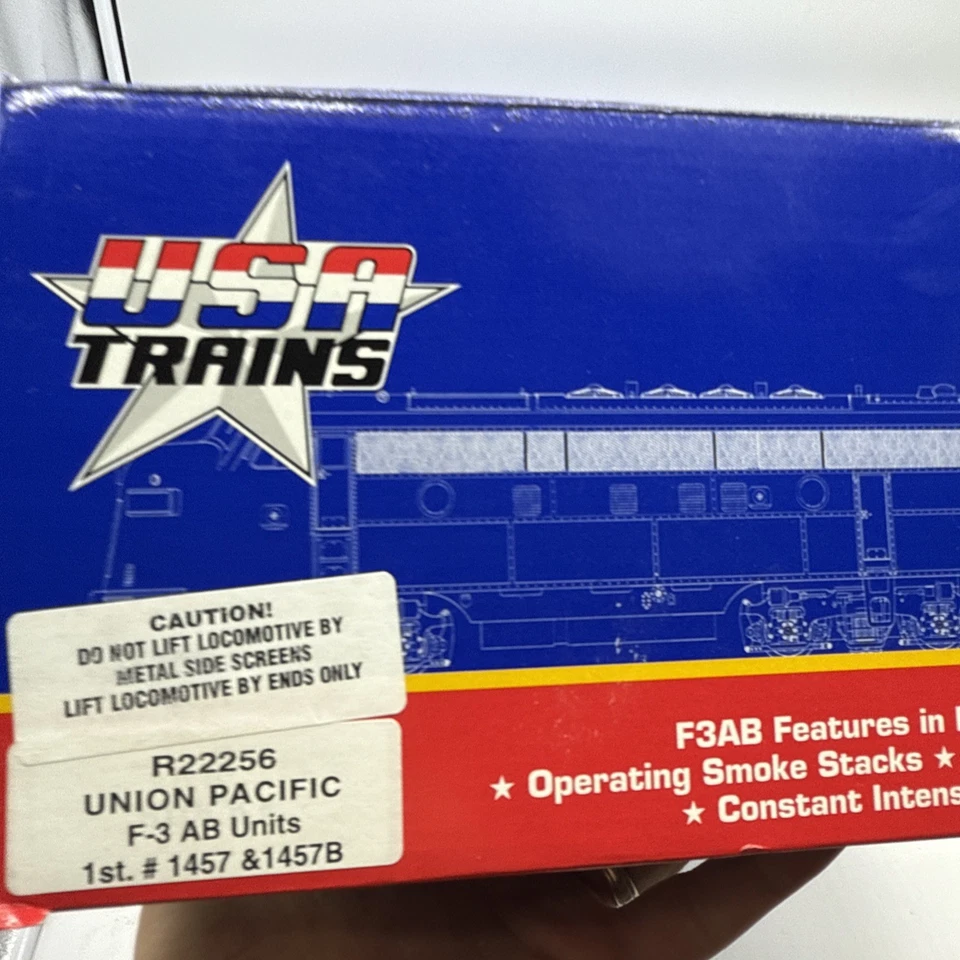 USA Trains Union Pacific 1457A/1457B G Gauge F3 AB Diesel Locomotive New - Image 2 of 4