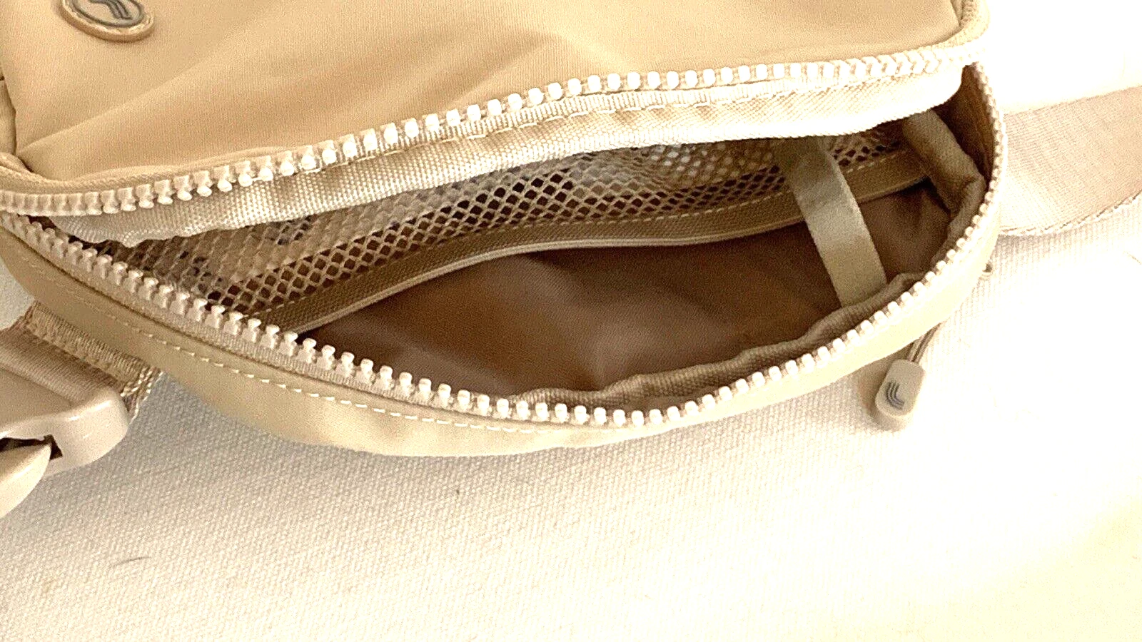 lole adjustable crossbody waist 