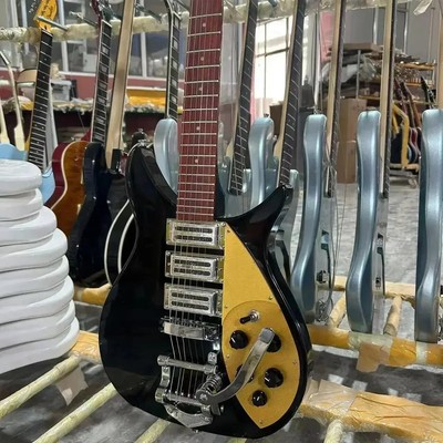 Electric Guitar Black Color Tremolo System Bridge Rosewood Fretboard Basswood