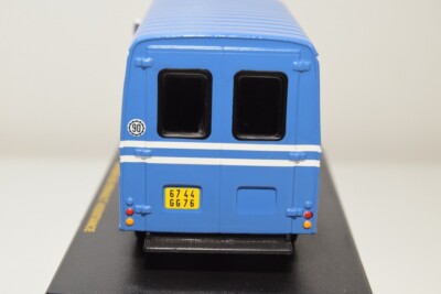 Saviem SG2 service courses + alpine sur remorque 1/43 IXO - Collection