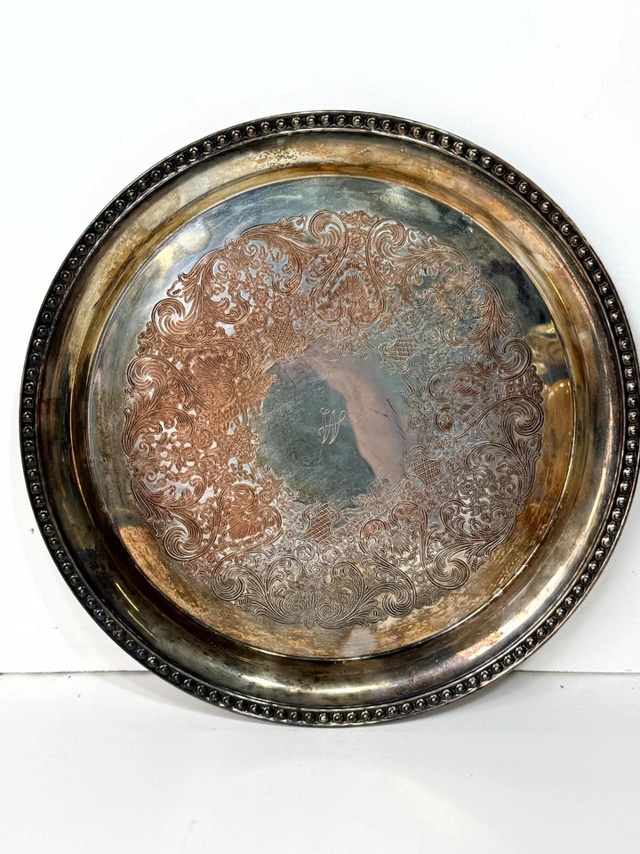 Bandeja de servir grabada cachemira plateada Wm Rogers 4571 borde redondo con cuentas de colección Foto 3 de 4