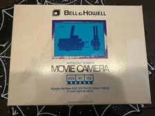 VINTAGE BELL& HOWELL SUPER 8 ZOOM MOVIE CAMERA MODEL 493F WITH CASE & MANUAL New