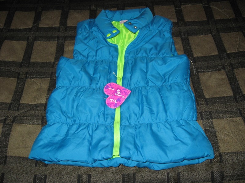GRANE VEST - GIRLS SIZE LARGE - 100% POLYESTER - NEW WITH TAGS