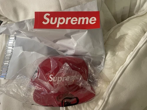 SUPREME BOX LOGO Casquette Argent New Era Chapeau FW22