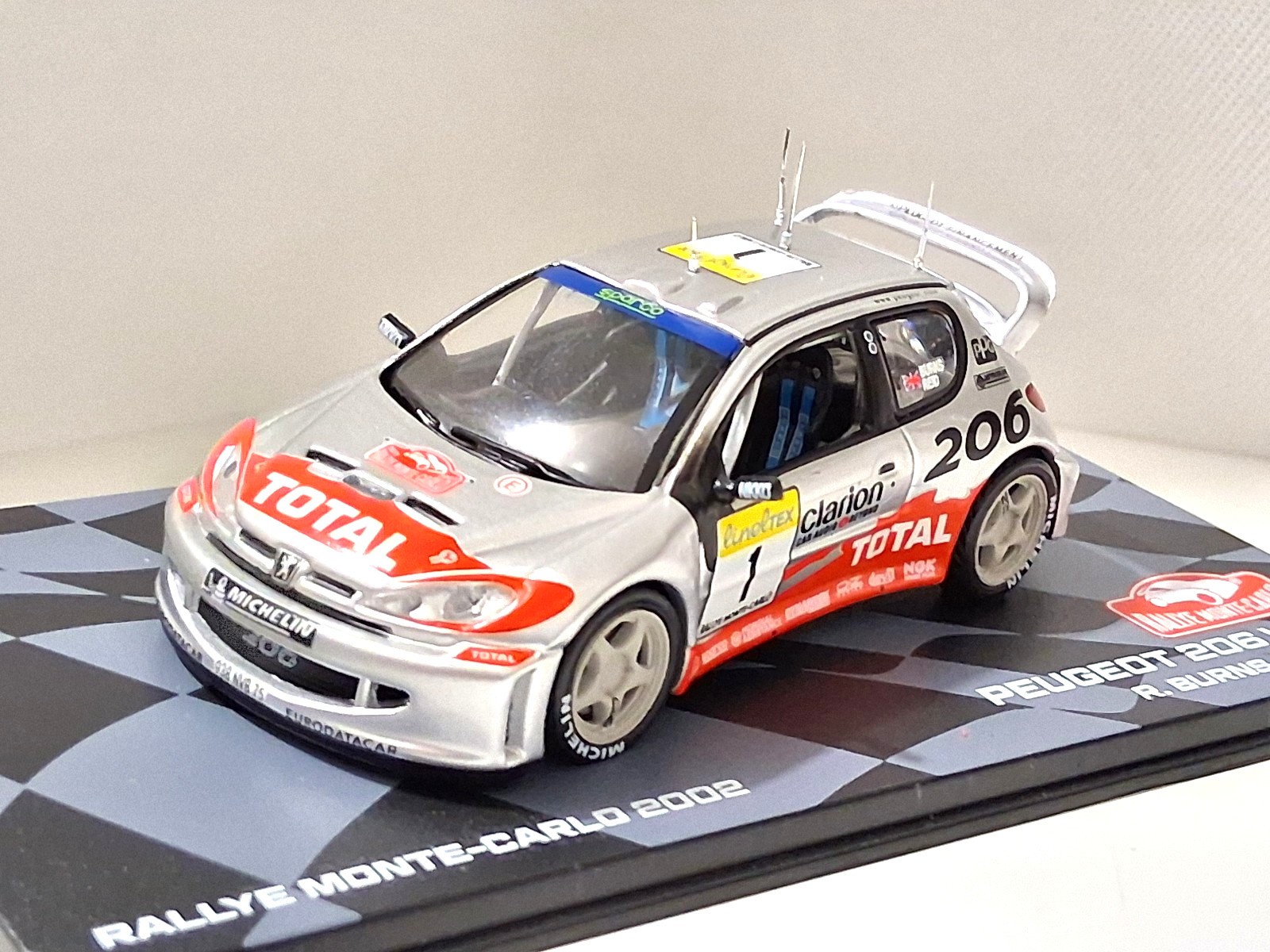 Peugeot 206 WRC miniature 1:43 idée cadeau déco bureau pour passionné